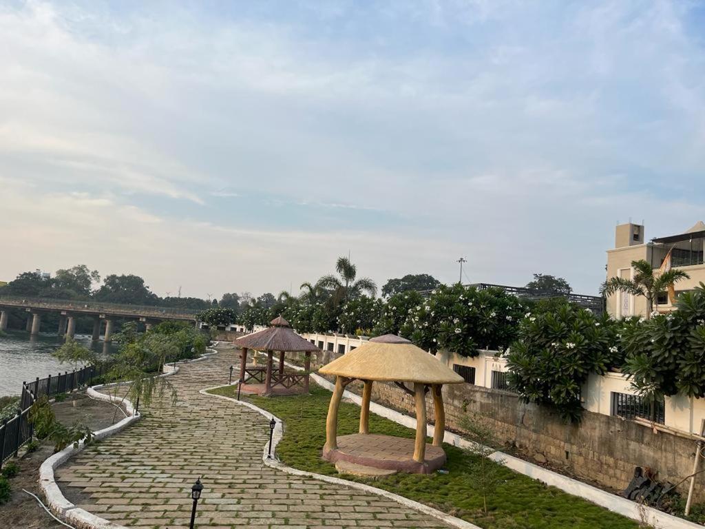 Hotel Eco Park Rewa Exterior photo